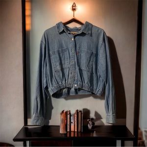 Levi’s cropped jacket